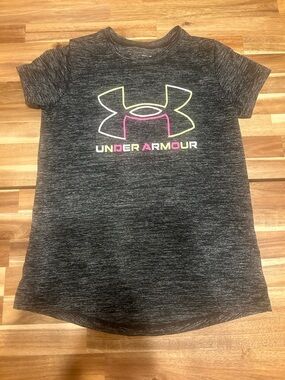 Under Armour Girls Charcoal Heather Tee with Neon Pink & Yellow Logo